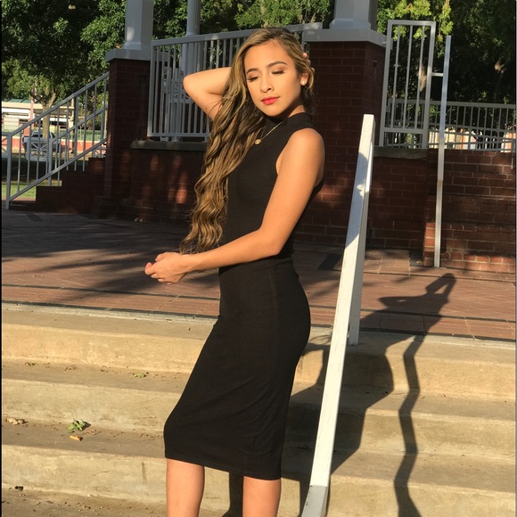 Meet your Posher, Sandra - Picture 1 of 1